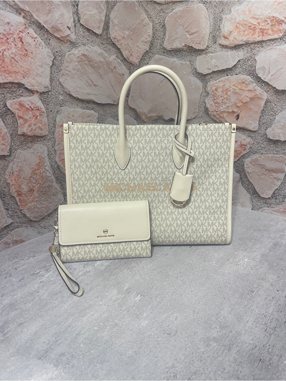 Michael Kors Women's Cream Signature Tote Bag with Wallet